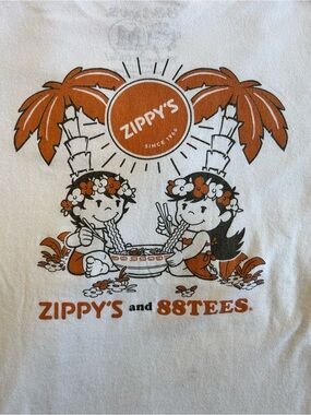 88Tees x Zippy’s Hawaii Graphic Tee Medium